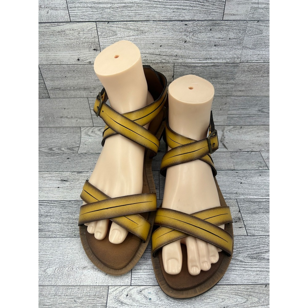 Clarks Womens Strappy Flat Sandals Mustard Yellow Burnished Boho Size 8M 64423
